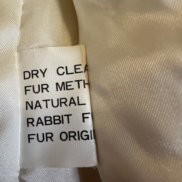 Cream rabbit fur coat - Picture 6 of 8